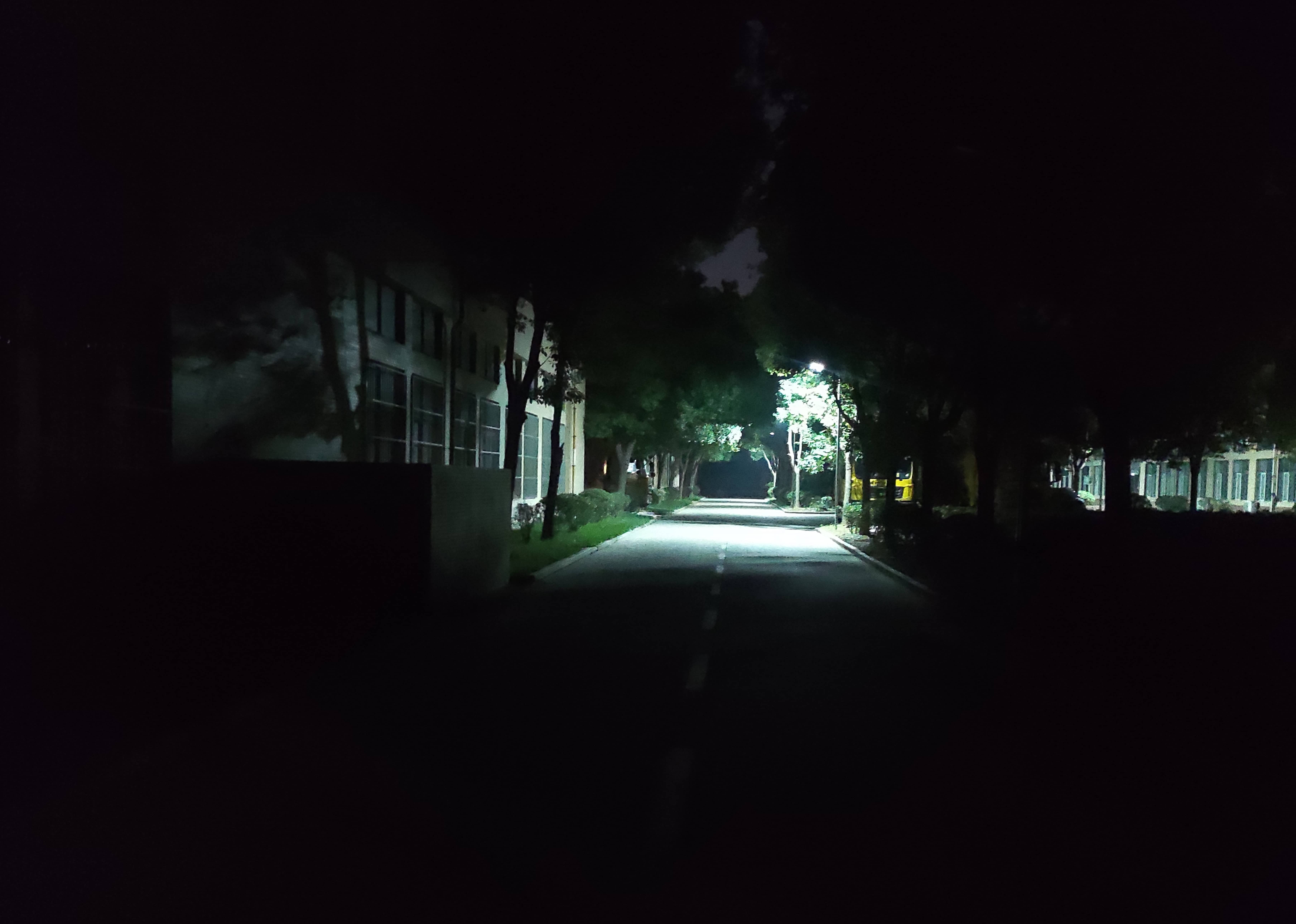 点击放大图片 Night shift notice